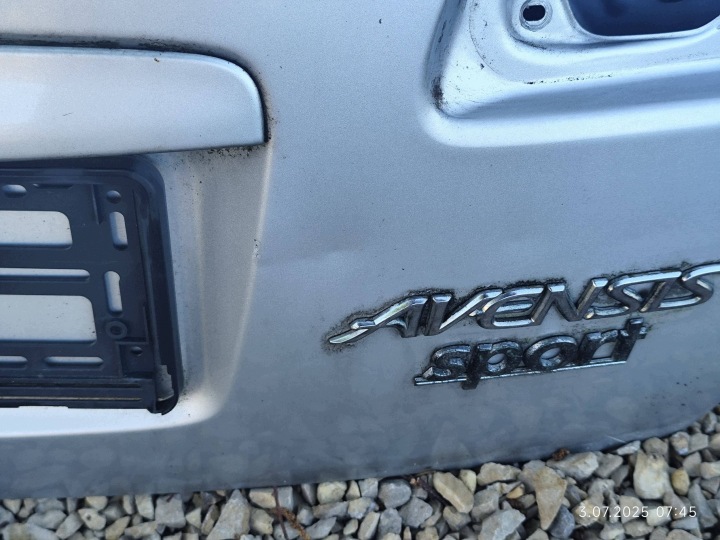 COUVERCLES DE COFFRE COUVERCLES DE COFFRE TOYOTA AVENSIS T220 199