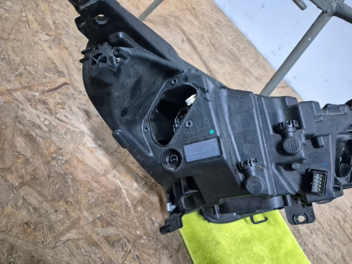 OPEL ASTRA K 5 PHARE AVANT AVANT DROITE INTELLI LUX LED