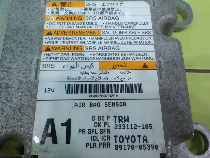 AVENSIS T27 III LIFT II 17R 5D MODULE CAPTEUR AIRBAG 89170-05390 233112-105
