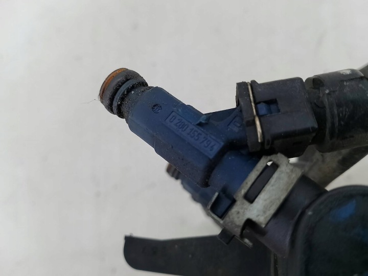 MOULURE INJECTION PEUGEOT 307 9628982980 0280155794 1.4 8V