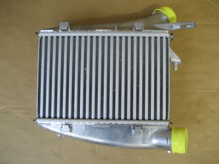 AUDI A7 RS6 RS7 RADUADOR INTERCOOLER 4K0145805B IZQUIERDO 