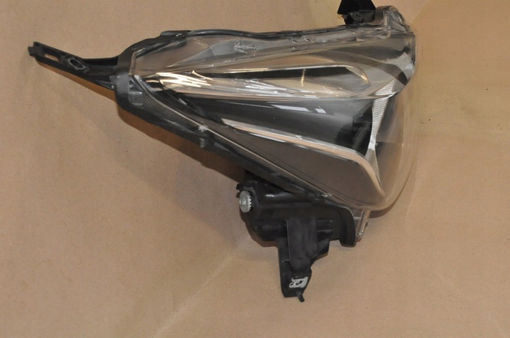 PHARE AVANT AVANT DROITE NISSAN MICRA K14 EUROPE 26010-5FA0A