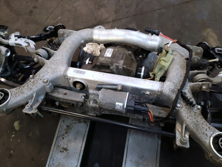 SUSPENSION ARRIÈRE ENSEMBLE BMW 5 G30 XDRIVE TOURNANT
