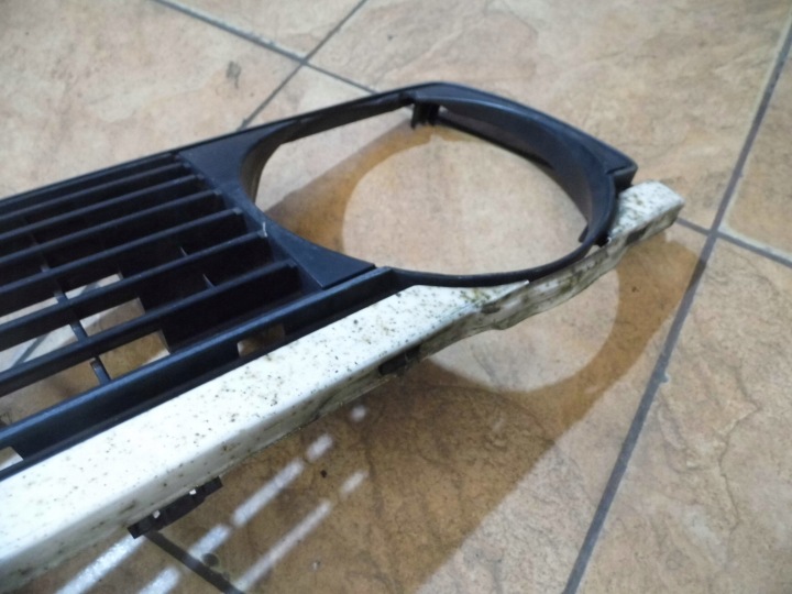 GOLF II 91' GRILLE CALANDRE 191853653