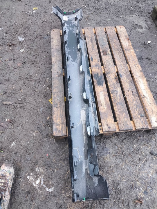 MOULURE SEUIL MOULURE SEUIL SEUIL DROIT VOLVO V40 II 31395043
