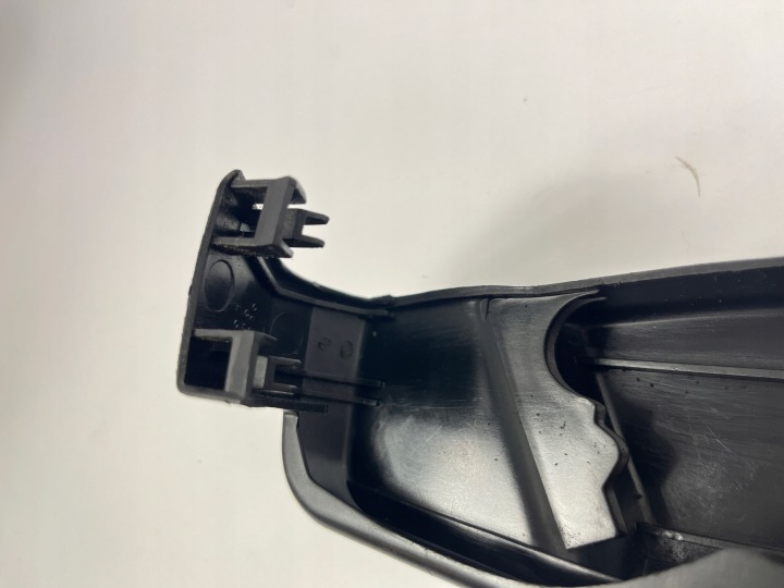 PROTECTION COURROIE SIÈGES PLASTIQUE GAUCHE CALANDRE MERCEDES W124 W201 2019191920