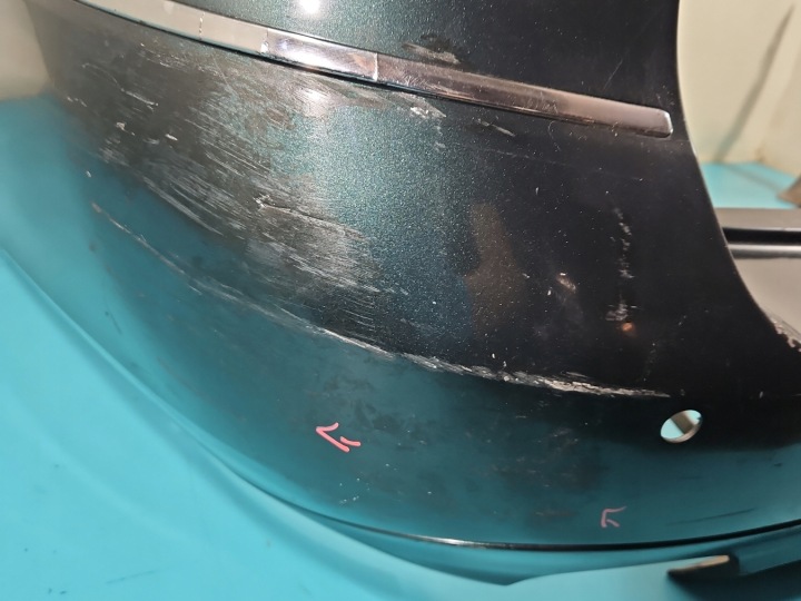 PARE-CHOCS ARRIÈRE MERCEDES W212 09-12 UNIVERSEL VERT 300U