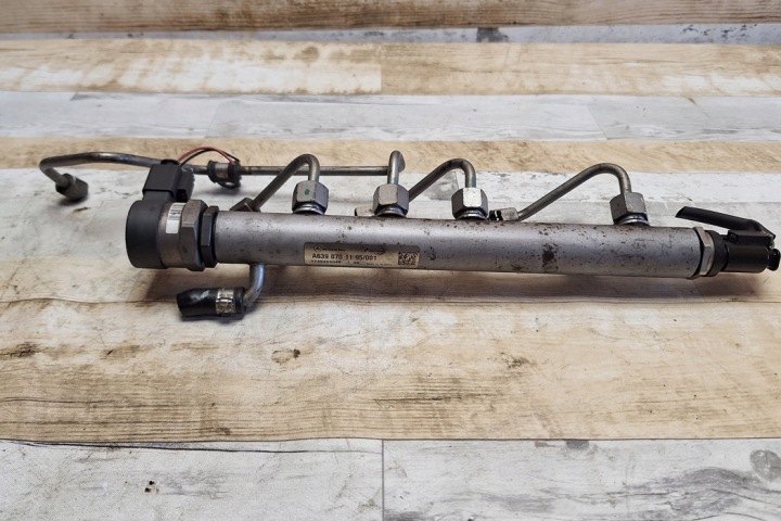 RACINE TUYAU CARBURANT MITSUBISHI COLT VI (Z3_A, Z2_A) A6390701195 1.5L