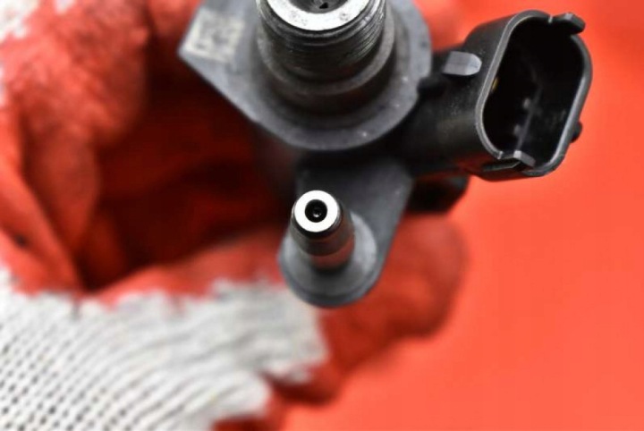 INJECTEUR INJECTEUR TEST 31303238 0445116046 VOLVO V60 1 I 2.0 D 163 KM