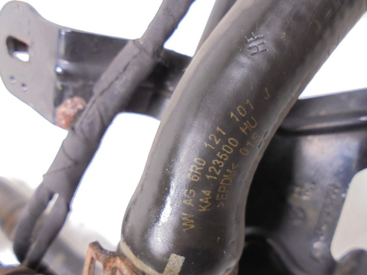 SUPPLÉMENTAIRE POMPE EAU TUYAU TUYAU FIL VW 6R POLO SEAT IBIZA IV 1.2 TDI
