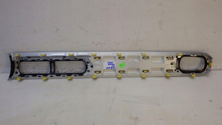 MOULURE DÉCORATIVE CONSOLES EUROPE CITROEN C3 III 9812401777