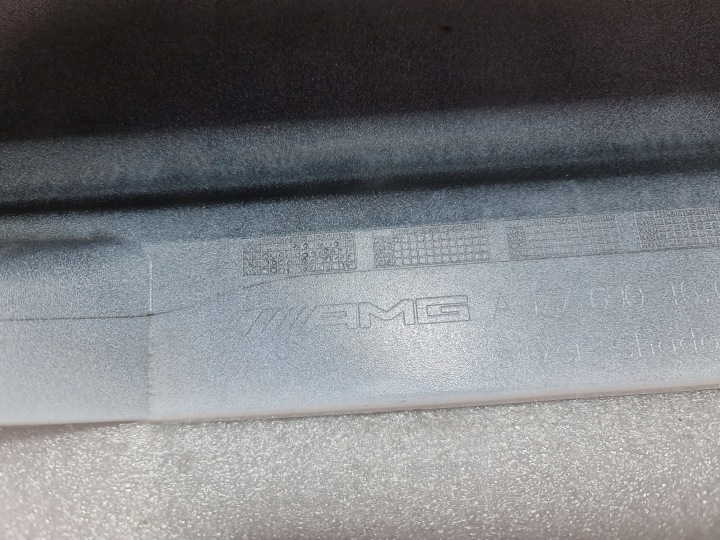 MOULURE SEUIL DROITE MERCEDES W177 A-KLASA AMG A1776904601