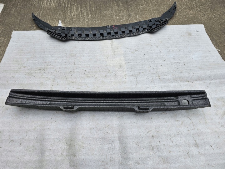 VOLKSWAGEN PASSAT B7 ALLTRACK MOUSSE AMORTISSEUR PARE-CHOCS ARRIÈRE 3AF807251B