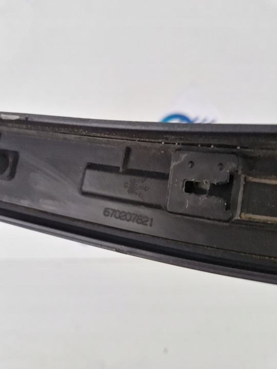 MOULURE GARDE-BOUE GAUCHE ARRIÈRE ARRIÈRE GAUCHE MASERATI GRECALE 670207821