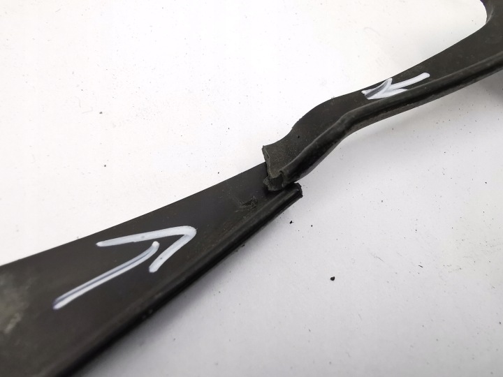 PROTECTION PANNEAU AVANT TOYOTA COROLLA E12 53289-02010-D