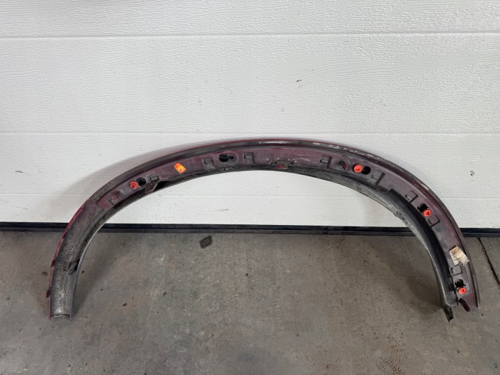 VOLVO XC90 I MOULURE GARDE-BOUE DROIT AVANT R-DESIGN 612-46 30779578