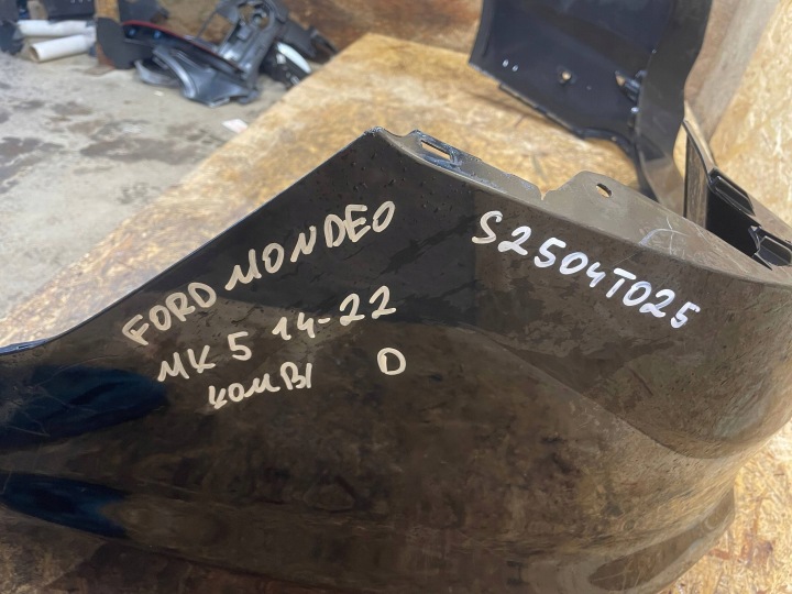 FORD MONDEO MK5 V 14-22 UNIVERSEL PARE-CHOCS ARRIÈRE ARRIÈRE
