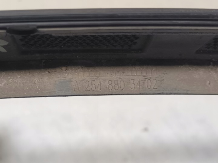 MOULURE AVANT DROITE MERCEDES GLC II A254 AVANT DROIT