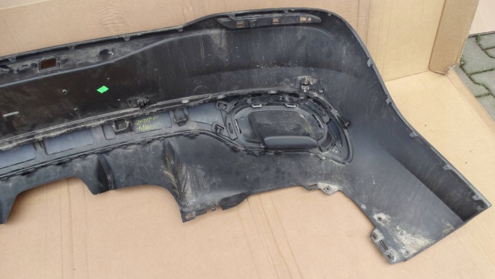 DOUBLURE DIFFUSEUR PARE-CHOCS ARRIÈRE A1678850607 MERCEDES GLE W167 COUPÉ AMG EN BON ÉTAT