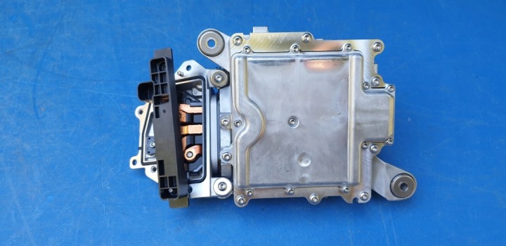 PIÈCE CONTRÔLEUR CONVERTISSEUR MERCEDES A2561510002