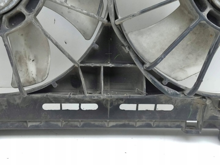 TOYOTA COROLLA VERSO AR10 2005 ÉLECTRIQUE VENTILATEUR RADIATEUR