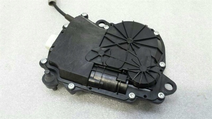 SERRURE VERS LODZI BMW SERII 5 F07 GT 51244329789 SERRURE ARRIÈRE COUVERCLES DE COFFRE