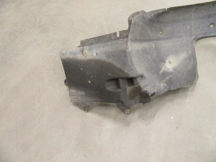 PASSAGE DE ROUE DROIT AVANT PROTECTION ROUES BMW E46 BERLINE UNIVERSEL