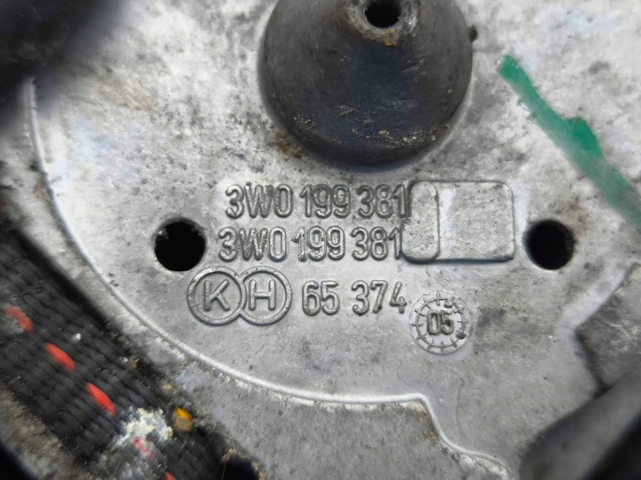 BENTLEY FLYING PIGNON 2006 POIGNÉE MOTEUR 3W0199381