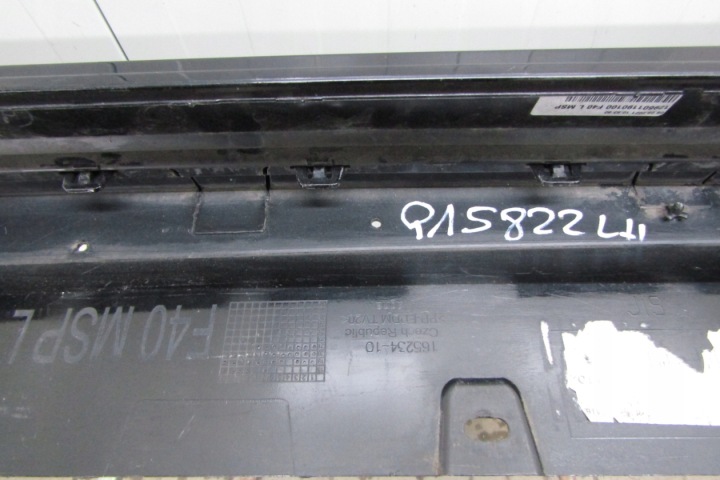 MOULURE SEUIL GAUCHE BMW 1 F40 KIT 19-