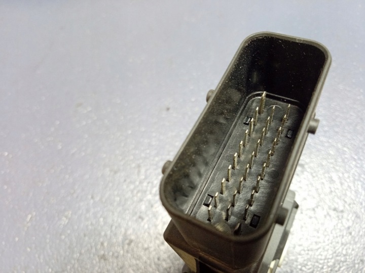 VW NOUVEAU BEETLE I PETIT MOTEUR VITRES AVANT DROIT 1J2959801D