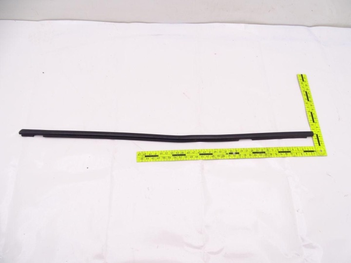 OPEL MERIVA B 10-17 MOULURE RACLOIR VITRES GAUCHE AVANT EXTÉRIEUR