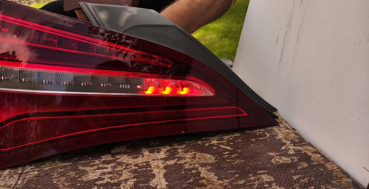 MERCEDES CLA DANS 117 UNIVERSEL LIFT PHARE COMPLET LED GAUCHE ARRIÈRE ARRIÈRE EUROPE (LT42)