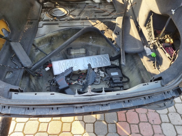 AILE DROIT ARRIÈRE AUDI A6C7 PRIX ZA CALOSC LY8X