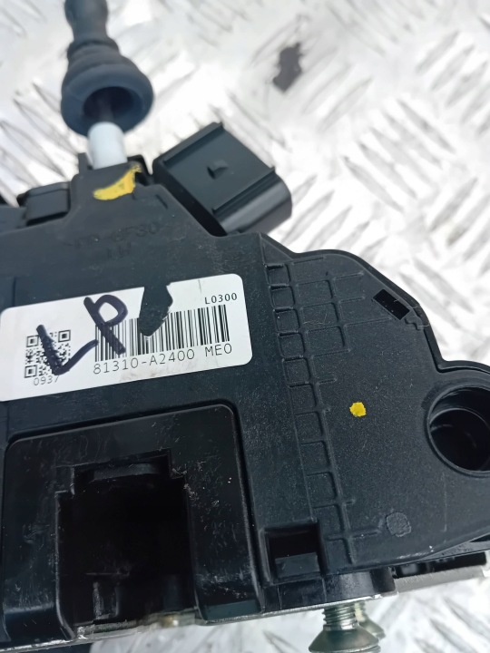 KIA CEED II LIFT SERRURE DE PORTE GAUCHE AVANT 81310-A2400