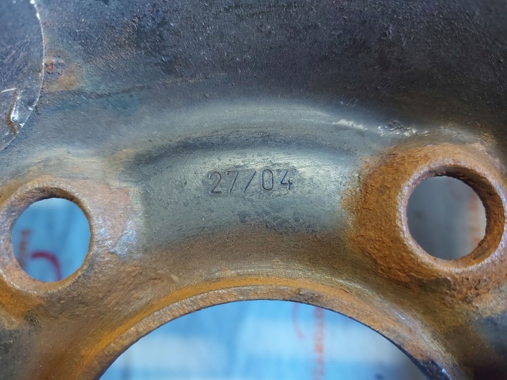 BMW E83 KOLO RÉGLAGE 135/90/17 104M 5X120 ET18 6758778