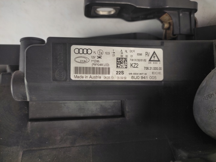 AUDI Q3 8U 8U0 PHARE GAUCHE AVANT AVANT BI-XENON 2014-