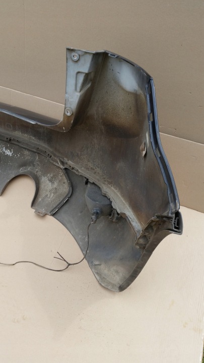 FORD KUGA MK1 I 09R 5D PARE-CHOCS ARRIÈRE ROUES F8