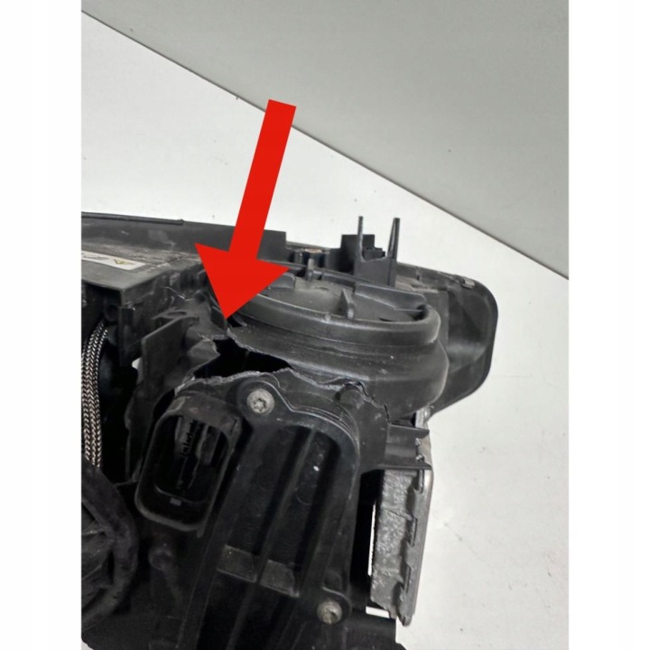 PHARE LEWYPRZOD BMW F32 F33 F36 BIXENON UK OE 7377845