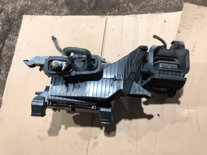 ENSEMBLE RÉCHAUFFEURS MERCEDES-BENZ SPRINTER W907 W910 A9108305801