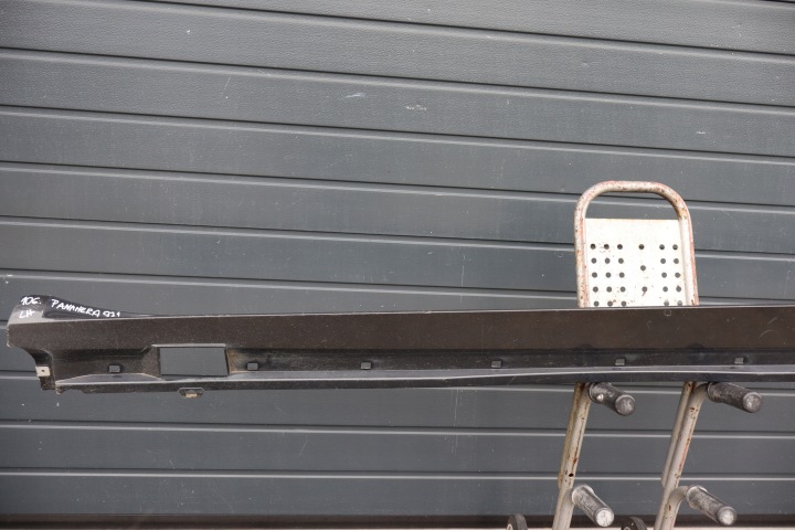 MOULURE REVÊTEMENT SEUIL SEUIL GAUCHE PORSCHE PANAMERA II 971 971854883B