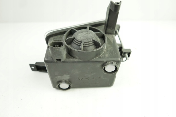 PHARES ANTIBROUILLARD CORSA 03-06 /P/H3/TYC