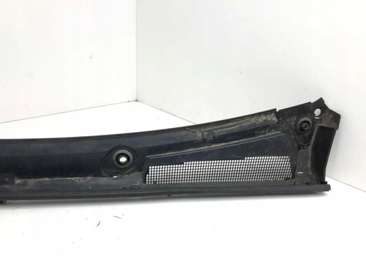 PLASTYK ESSUIE-GLACES AVANT OPEL VIVARO C 668114748R 1.6L DIESEL 2016