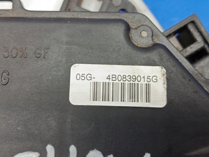 AUDI A6 C5 LIFT UNIVERSEL SERRURE DE PORTE ARRIÈRE GAUCHE 4B0839015G 7PIN
