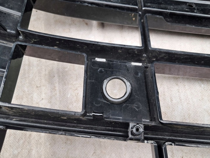 CALANDRE GRILLE ARTEON R LIFT ″R″ 2022-2025 3G8853651CC 3G8853651CD