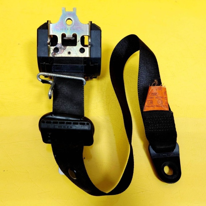 CEINTURE DE SÉCURITÉ DROIT AVANT FORD FOCUS 98ABA61294DB NR2020