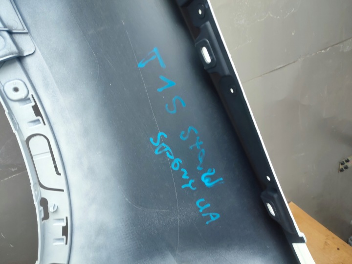 AILE PLASTIQUE BMW X5 F15 F85 10.13-03.19R A300 ALPINEWEISS USAGÉ