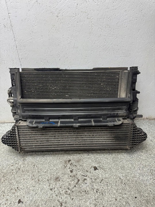 RADIATEUR EAU VENTILATEUR ENSEMBLE VOLVO V40 II 2012-2018 2.0 D4 31319166