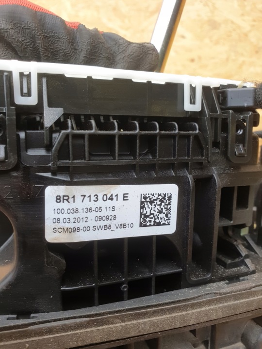 AUDI Q5 8R CRIC CHANGEMENTS VITESSE 8R1713041E