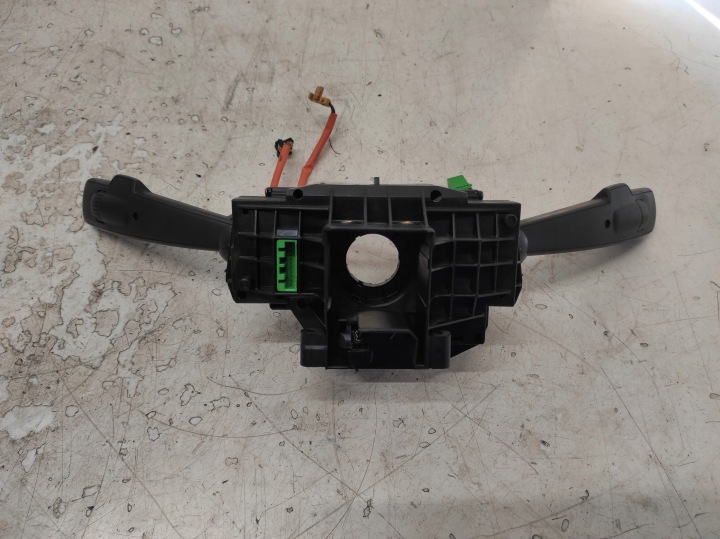 VOLVO V50 04- COMMUTATEUR COMPOSITE P30710341 30710341 SANS CHAÎNES