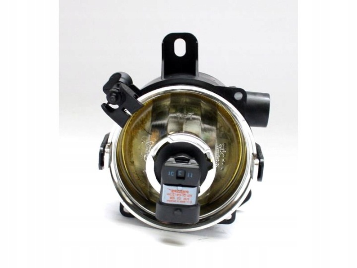 PHARES ANTIBROUILLARD CORSA 10- /L/H10/TYC